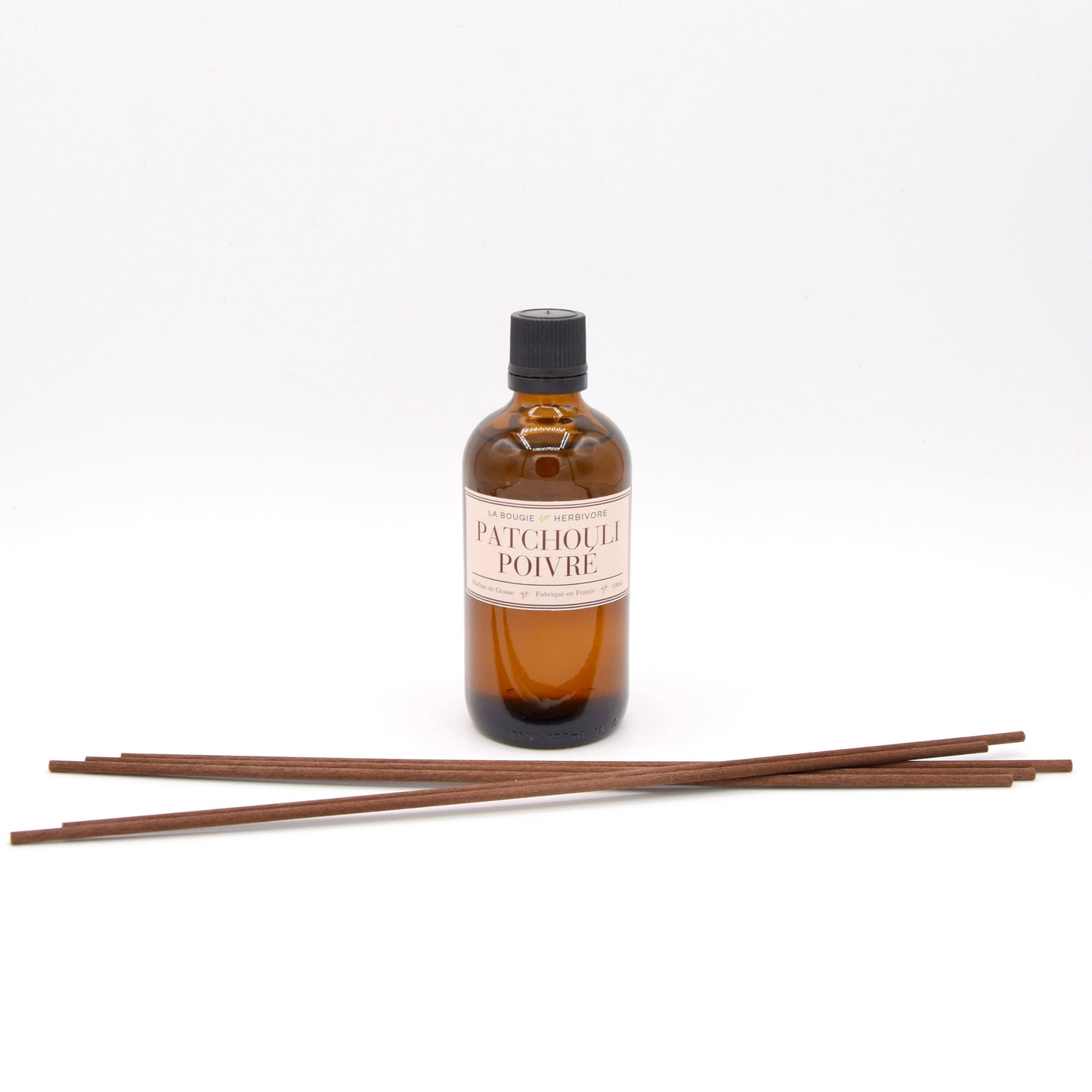 Diffuseur Classique à bâtonnets en Verre Ambré de 100 ml PATCHOULI POIVRÉ La Bougie Herbivore diffuseur