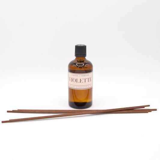 Diffuseur Classique à bâtonnets en Verre Ambré de 100 ml VIOLETTE La Bougie Herbivore diffuseur