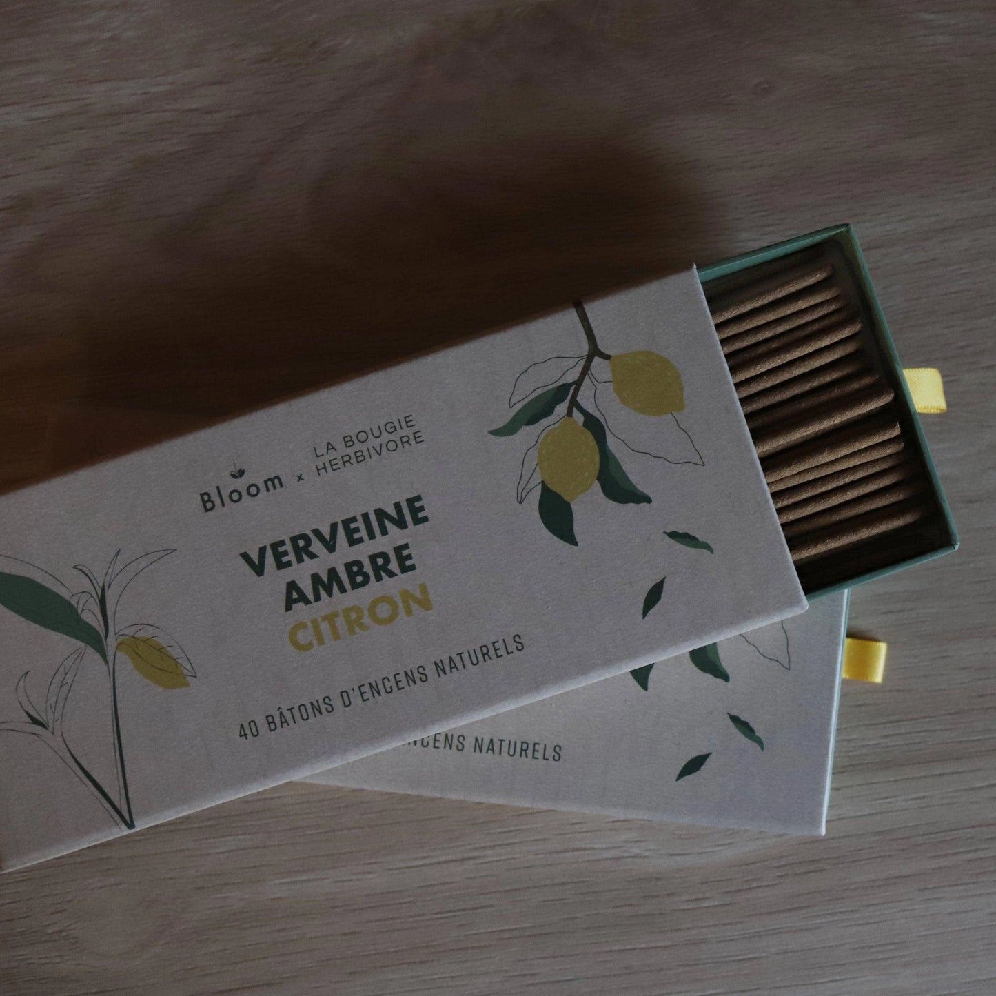 Boîte d'encens parfum naturel Verveine Ambre Citron de La Bougie Herbivore avec 40 bâtons d'encens naturels