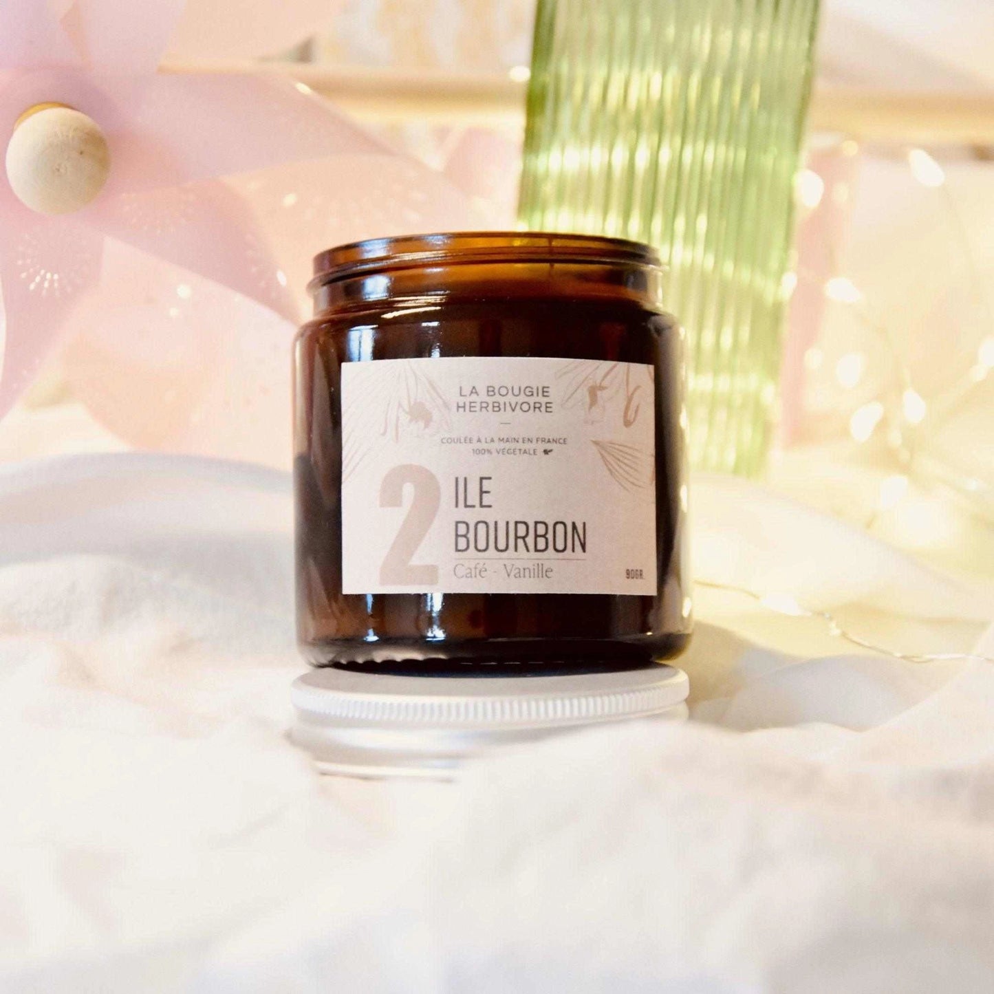 Bougie parfumée café vanille de La Bougie Herbivore dans un pot en verre élégant
