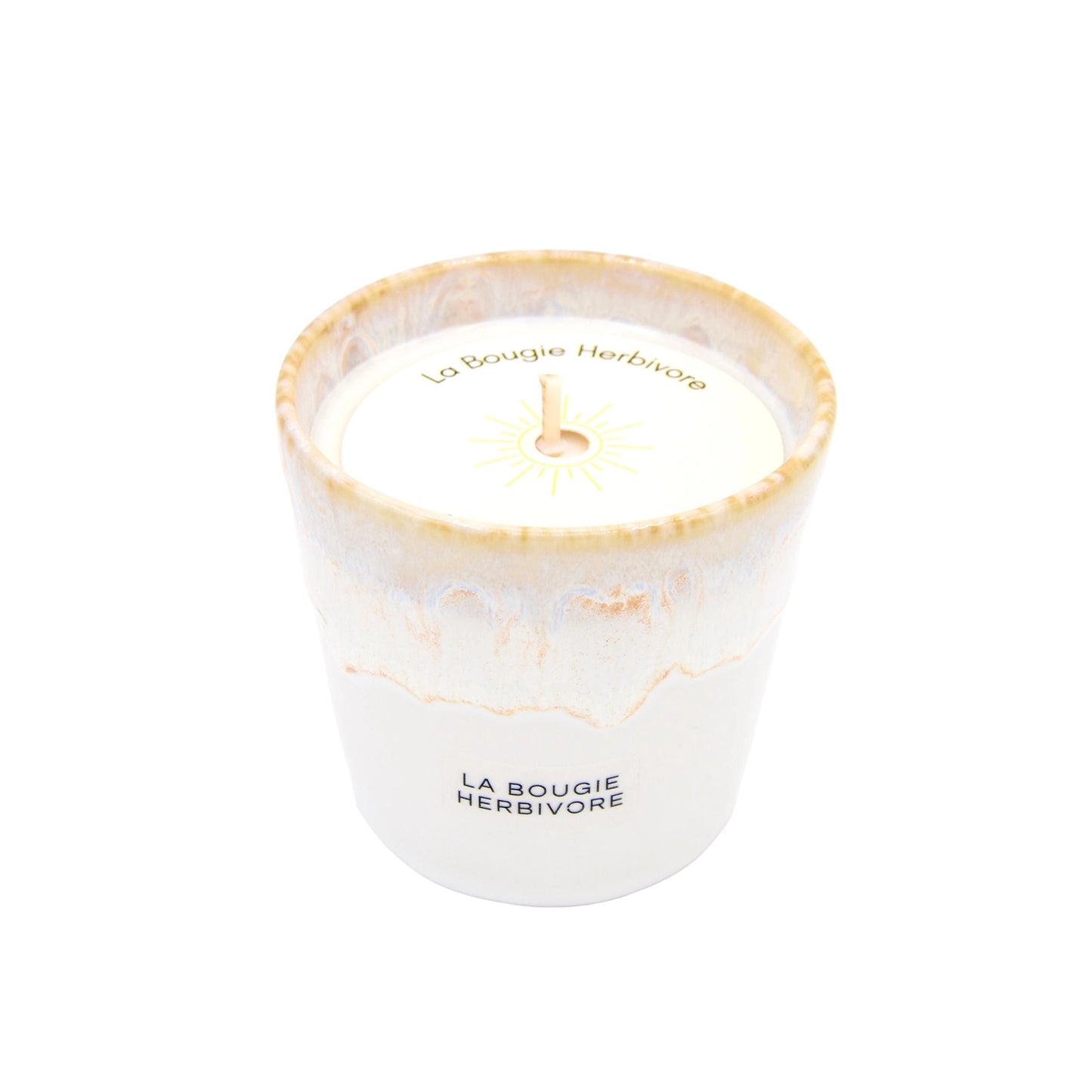 Bougie parfumée lys blanc de La Bougie Herbivore dans un pot élégant avec couvercle en bois