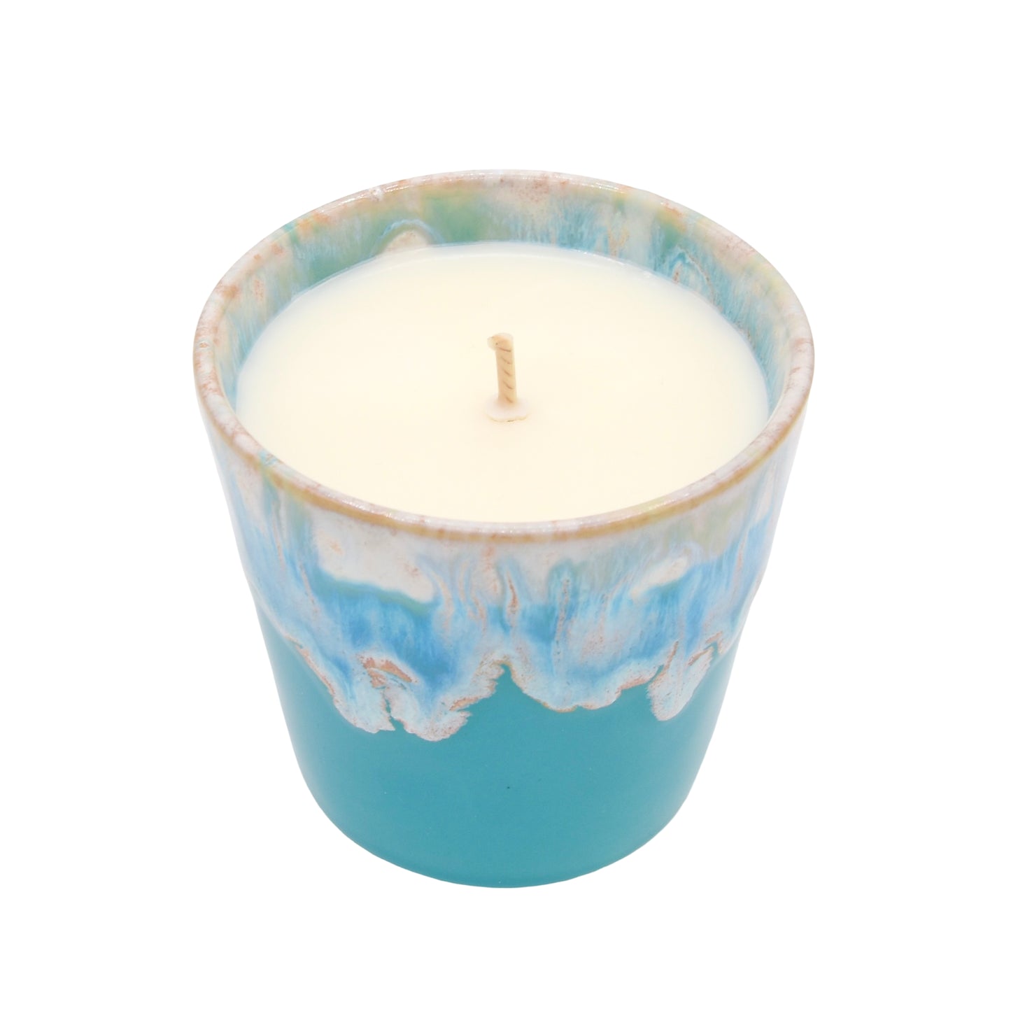 Bougie parfumée thé vert dans un pot en céramique bleu avec une belle finition artisanale
