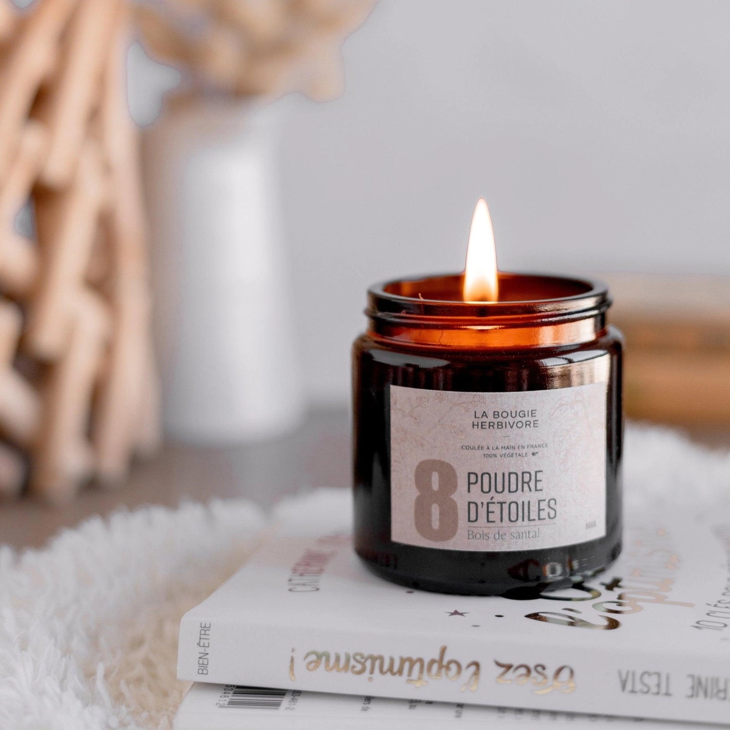 Bougie parfumée No. 8 POUDRE D'ETOILES - Bois de Santal - Jasmin La Bougie Herbivore Bougies