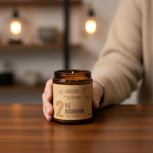 Nos 12 bougies Signature : un parfum de Paris en Mayenne