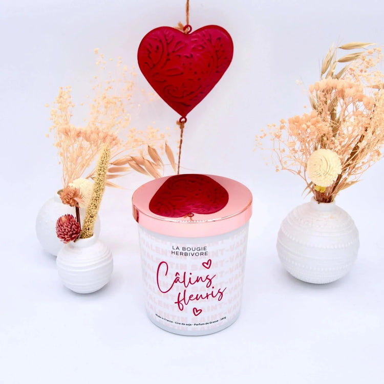 Bougies parfumées éditions limitées avec design artisanal en pot coloré pour une ambiance chaleureuse