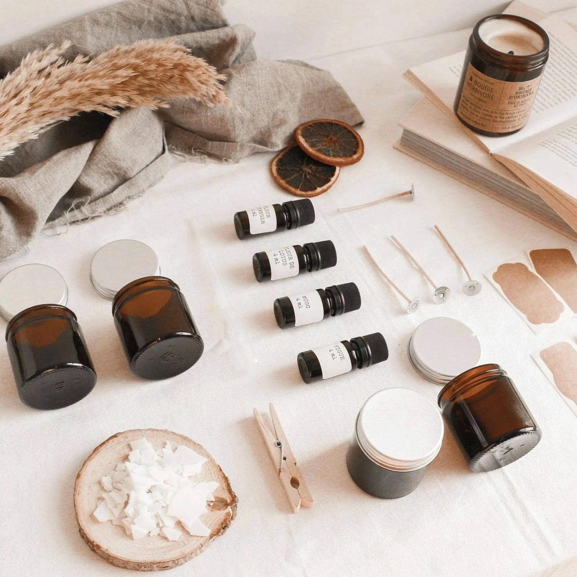 Kit bougies parfumées artisanales avec ingrédients pour créer des bougies parfumées et accessoires de fabrication
