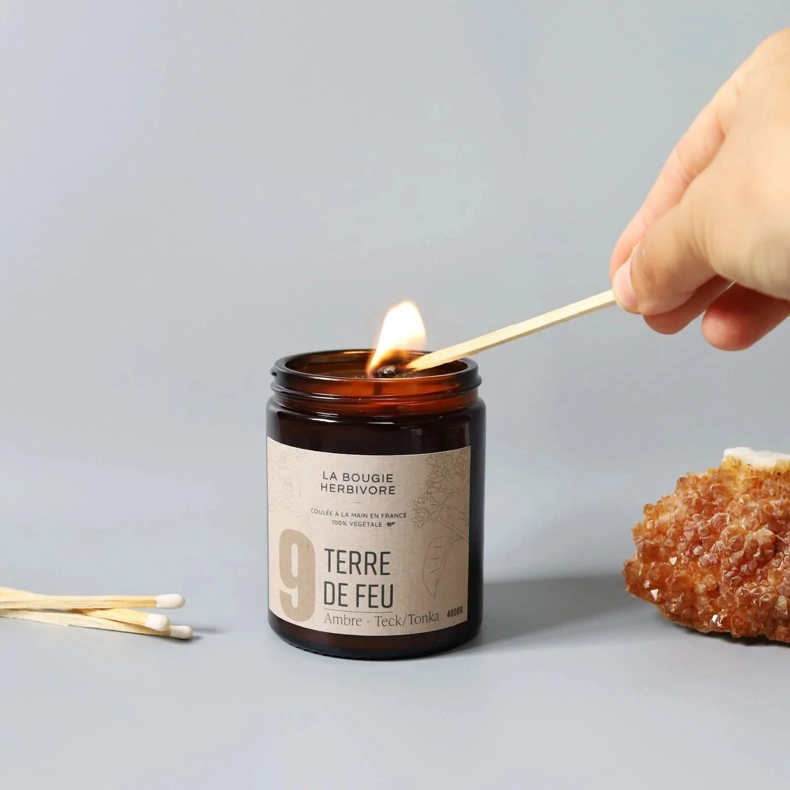 Bougie parfumée Ambre, Teck/Tonka No. 9 TERRE DE FEU - La Bougie Herbivore  BOUGIE_25H/90G-N09 19.99 EUR