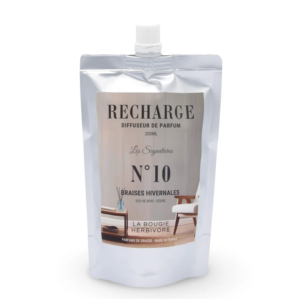 Diffuseur Santorin 200 ml en verre avec recharge Braises Hivernales – feu de bois et cèdre