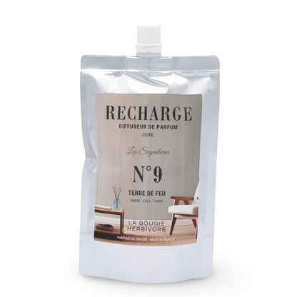 Diffuseur Santorin 200 ml en verre avec recharge Terre de Feu – ambre, teck et tonka