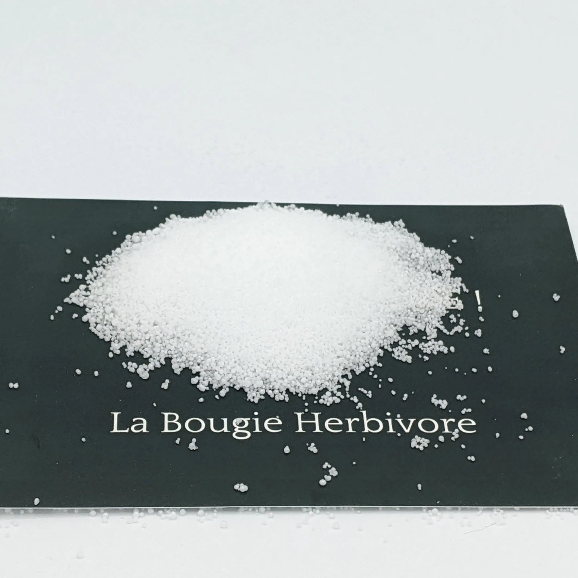 Bougie perlée à composer – cire végétale en vrac 1 kg  POUDREE DISPO PARIS OU LAVAL