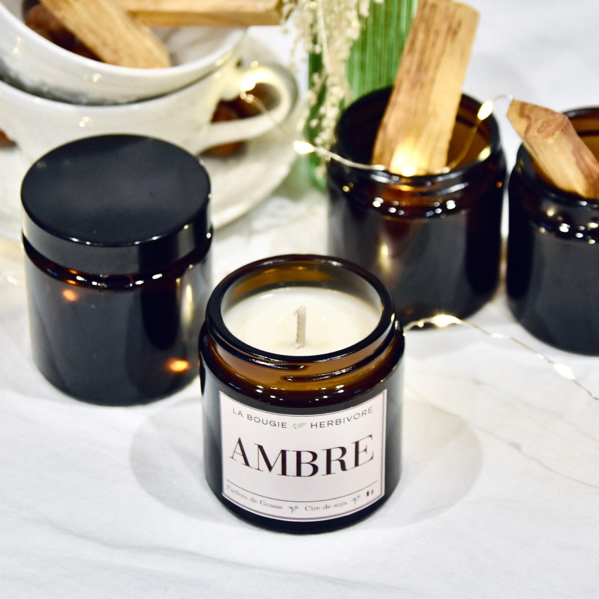 Bougie parfumée "Ambre" à la cire végétale de soja 90g - La Bougie Herbivore